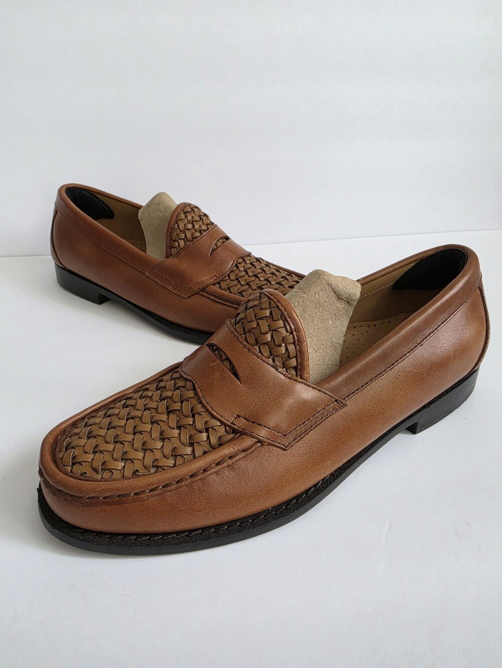 GH Bass Weejuns Classic Logan Mens Size US 9 D Leather Penny Loafers Preppy